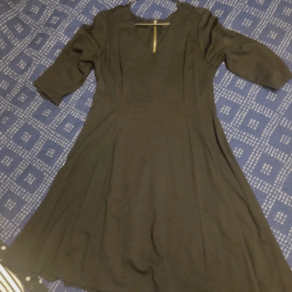 Black 14/16 dress